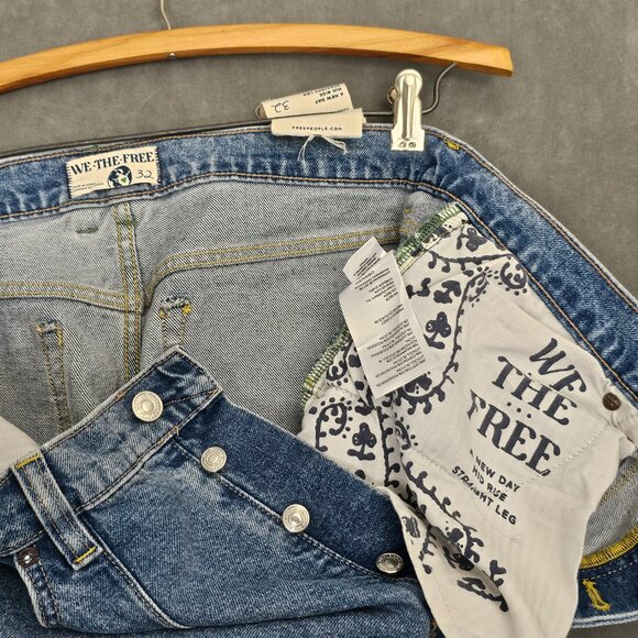 We The Free People Women 34 Distressed MidRise Button Fly Straight Jeans A3-37 - Picture 5 of 5